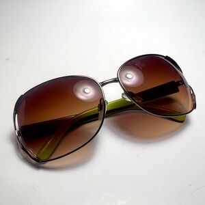 jennifer López sunglasses